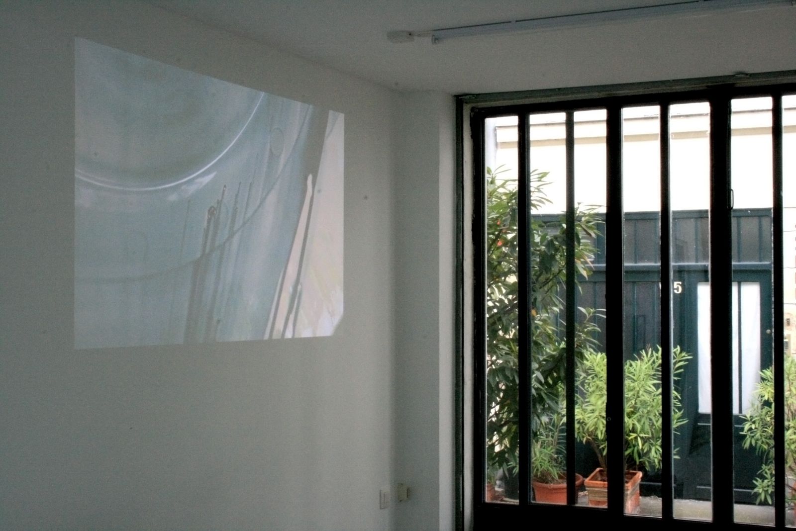 11-1-vue-d-expo-coraline-de-chiara-a-progress-gallery-2016-4ec8d4ac2d8748be21a382791e3c4cf1