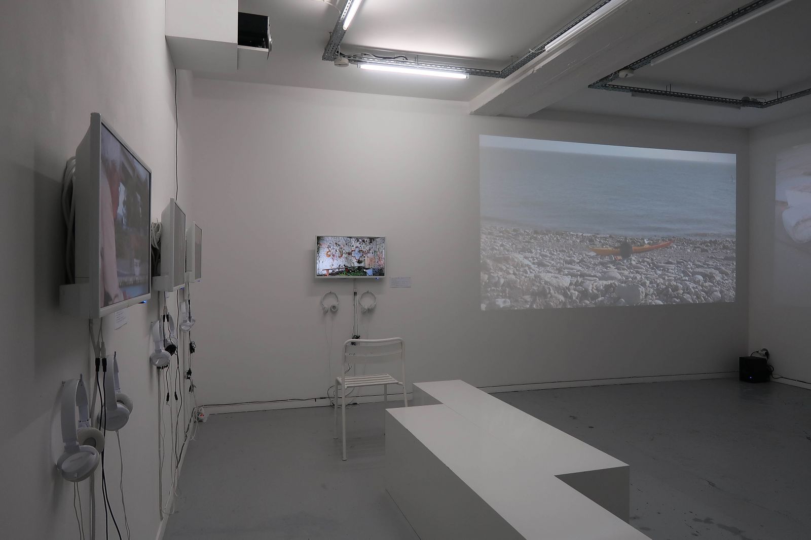 2-d88e576fbe5961768f71a0552276273c